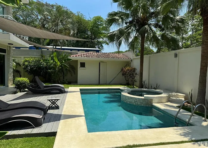 Beachside 1st Floor Near Flamingo & Conchal Сasa de vacaciones *